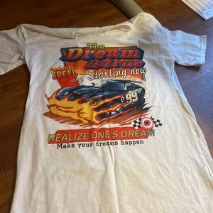 graphic OVERSIZED tee